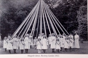 AOS P 1485 Maypole Dance 1912