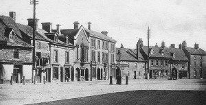 AOS P 1817 A superb panorama showing the Market Place at Market Deeping around 1910.