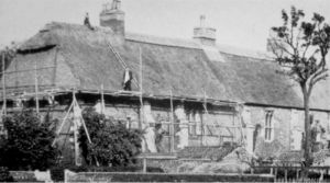 AOS P 2517 old priory buildings getting thatched spalding 1960s