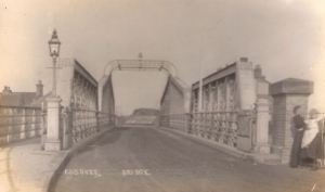 AOS P 2717 fosdyke bridge postcard 1914-18