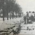 Cowbit Road, Spalding, was one of the town’s roads heavily sandbagged to try to preventine flooding. (Picture borrowed from Ayscoughfee Hall Museum, from the collection of Mr John Honnor)